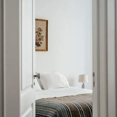 The Lisboans * Lisboa